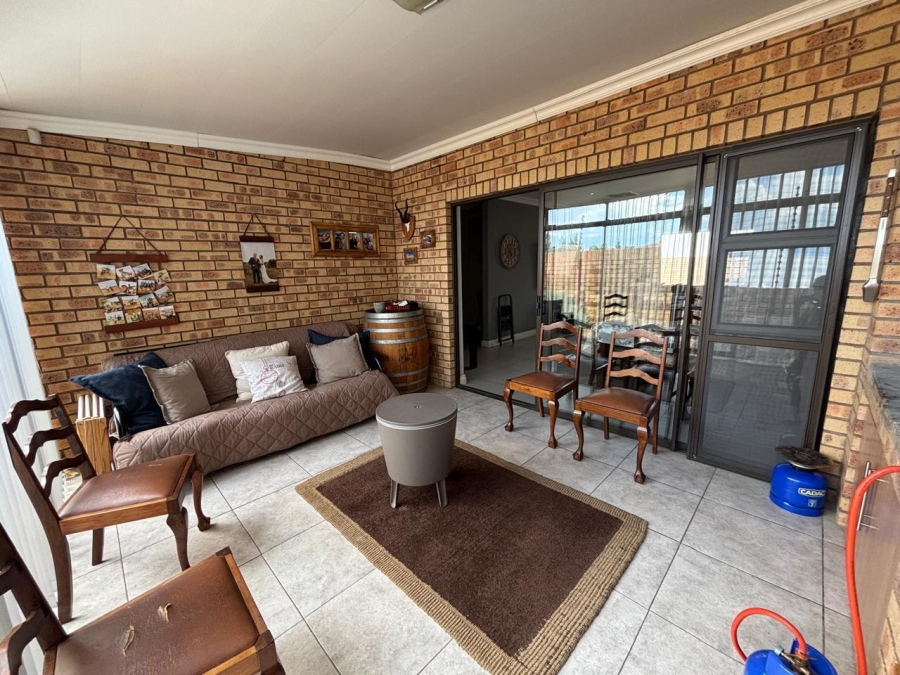 3 Bedroom Property for Sale in Hillcrest Northern Cape